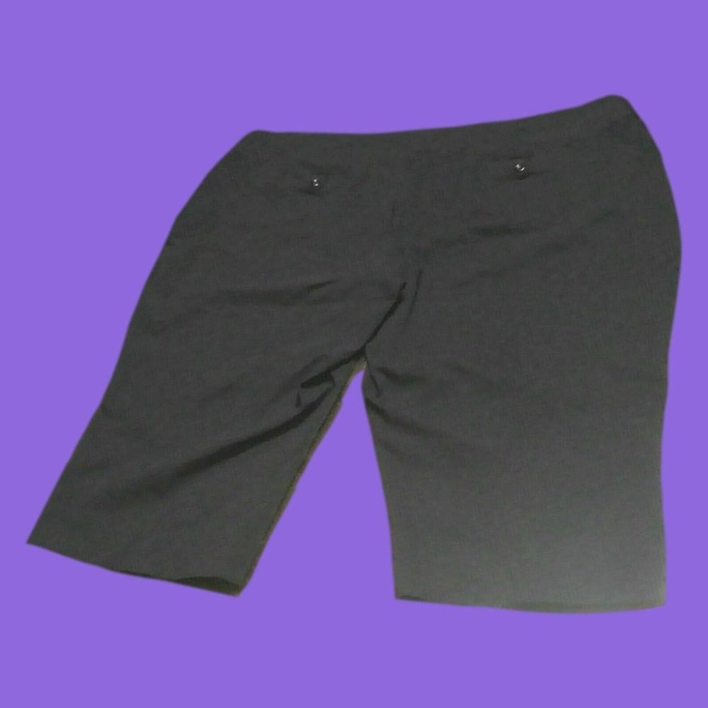 Fashion Bug Women's Pants (42x19) Zipper Fly Capri Style Black Comfort Waist 30W